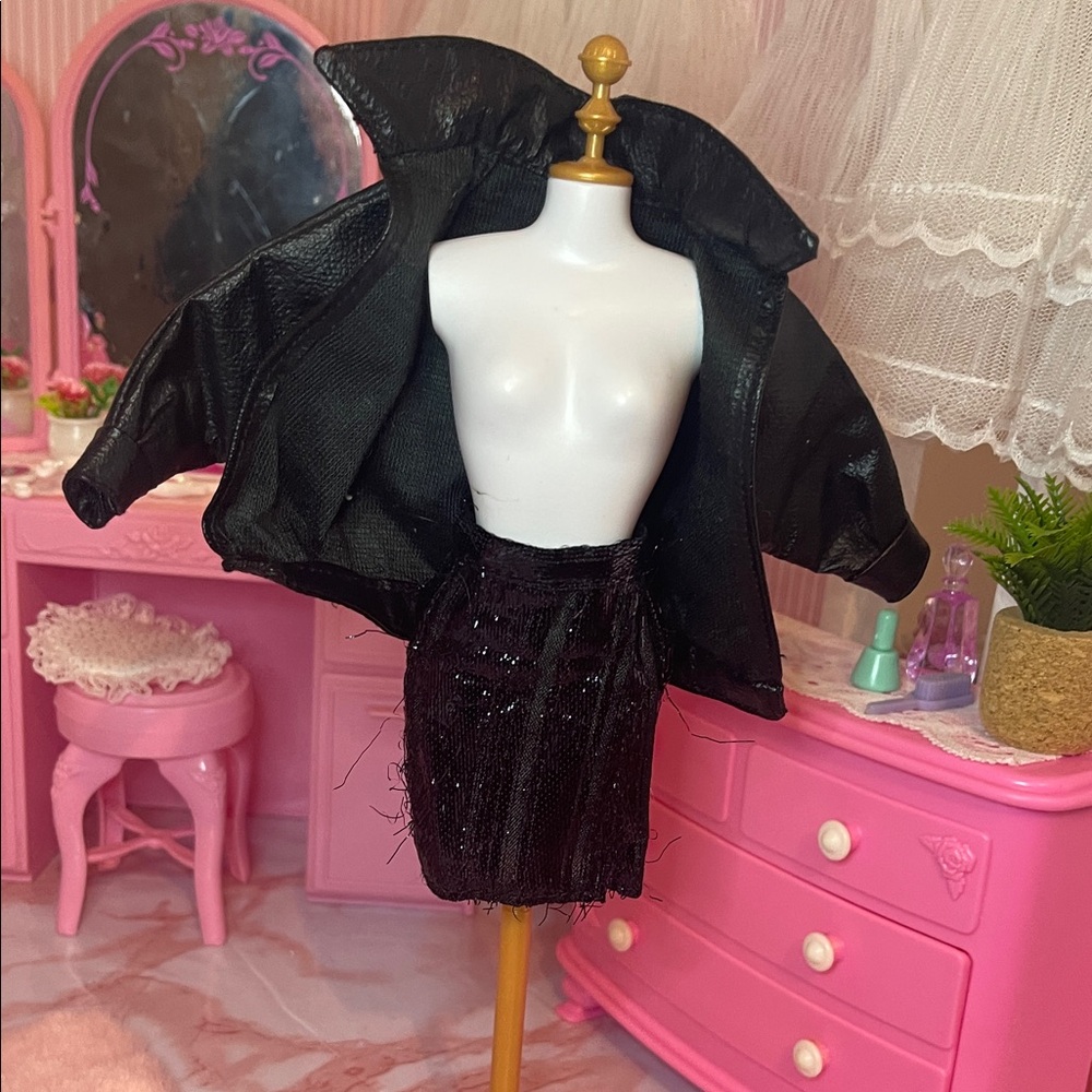 Jem and the holograms, misbehavin fashion jacket and skirt